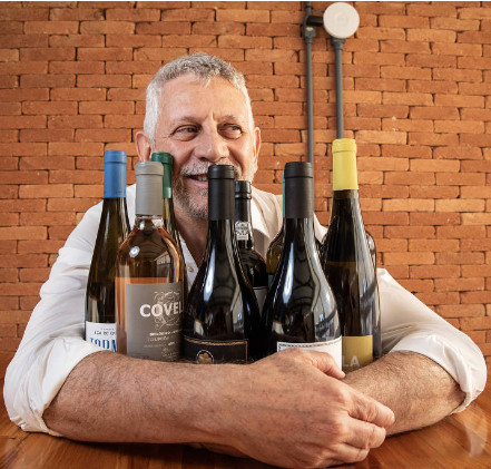 O brasileiro que produz um dos vinhos mais premiados de Portugal | Jornal Folha de S. Paulo